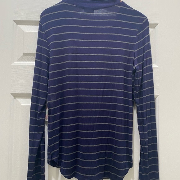 NWT Long Sleeve Blouse with Sexy Neckline, XL - Picture 5 of 5